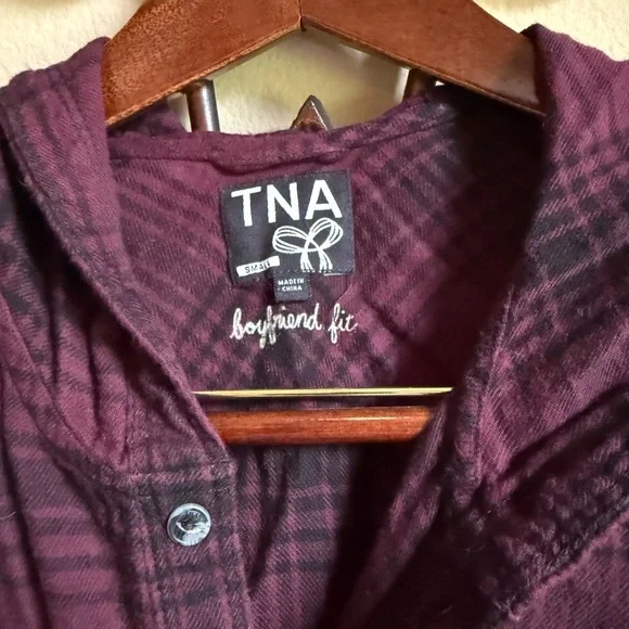 Like New TNA Aritzia Boyfriend Flannel Hoodie Small - Picture 5 of 11